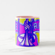 taza valiente rosada de los rifles