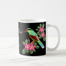 Taza verde atada cortocircuito de la urraca
