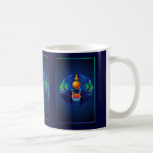 Tazas calientes de la oscuridad del escarabajo