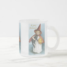 Tazas de Halloween de la niña y del gato negro