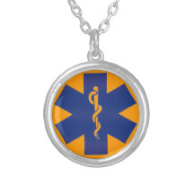 Técnico médico de la emergencia del ccsme EMT Grimpola