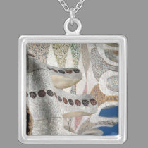 Tejas de Gaudi collares