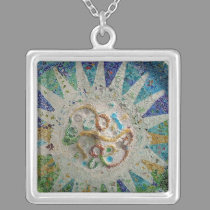 Tejas de Gaudi collares