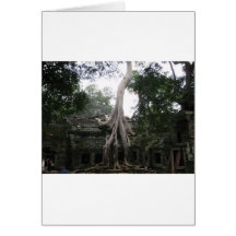 Templo camboyano en la selva tarjeton