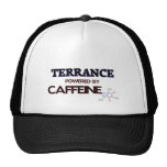 Terrance accionó por el cafeína gorro