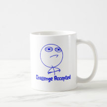 Texto azul y blanco aceptado desafío taza de café