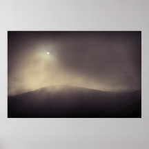 The Sun sobre Camaderry, Wicklow - lona Posters