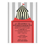 Tienda de circo negra y blanca con cumpleaños rojo comunicado personalizado