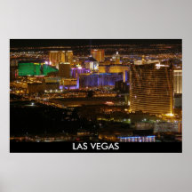 Tira aérea de Las Vegas en la noche - mucha altitu Poster