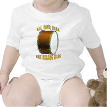 Todo su bajo camisetas