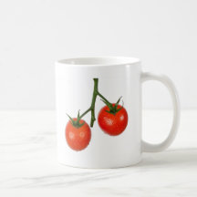 Tomates en una vid taza