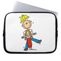 Trabajador de construcción con los regalos del mar mangas computadora