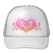 Trabajo del gorra de la mamá del corazón