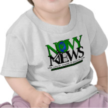 Traqueteo de las noticias de Novy del niño Camiseta