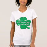 Trébol de la hoja del verde cuatro del día de St P Camiseta