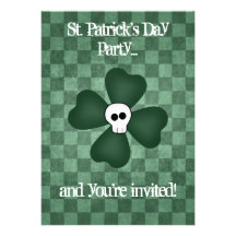 Trébol y cráneo del día de St Patrick punky gótico Invitación Personalizada