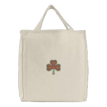 Trébol y la bolsa de asas de Knotwork del Celtic
