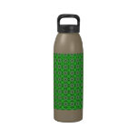 Tréboles de la hoja del verde cuatro botella de agua reutilizable