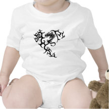 Tribal mit Drache T-Shirts