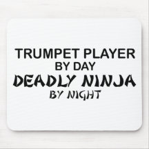 Trompeta Ninja mortal por noche Tapete De Ratones