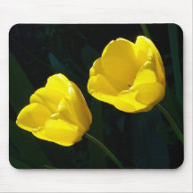Tulipanes amarillos gemelos alfombrilla de ratones