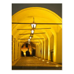 Túnel en la noche tarjeta postal