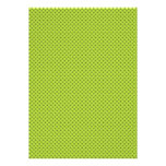 Turbinas verdes elegantes en fondo amarillo comunicados personalizados