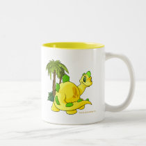 Tyrannian Chomby amarillo que mira tazas