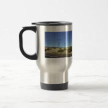 Un acero grande basó el pilón eléctrico que llevab tazas de café
