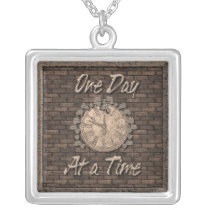 Un día en el tiempo collares