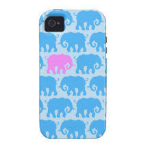 Un elefante rosado en una manada del azul iPhone 4 carcasa