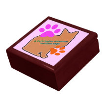 Una educación más alta de los gatos incluye siesta cajas de joyas