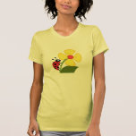 Una flor de la mariquita camisetas