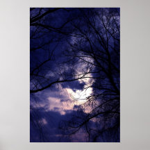Una luz con la oscuridad posters