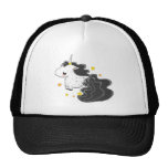 Unicornio negro del dibujo animado con el gorra de gorras