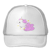 Unicornio rosado del dibujo animado con el gorra d