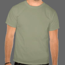 Usted mira como necesito otra bebida camisetas
