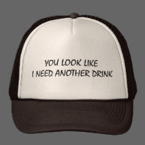 Usted mira como necesito otra bebida gorras