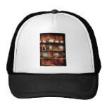 Utensilios - en el armario gorros bordados