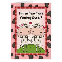 Vacas lindas del dibujo animado del graduado de la tarjeton