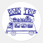 Viaje por carretera de las vacaciones etiquetas redondas
