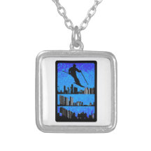 VIDA DE CIUDAD DEL ESQUÍ COLLAR