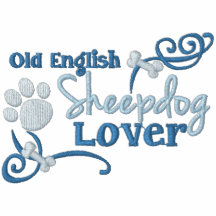 Viejo amante inglés del perro pastor