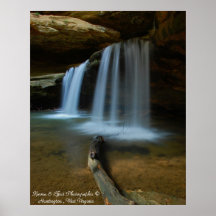 Viejo sirve caídas de la cueva poster
