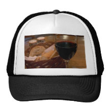Vino rojo en un restaurante italiano gorra