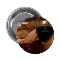 Vino rojo en un restaurante italiano pins