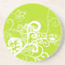 Volutas � flores sobre motivo verde - posavasos cerveza
