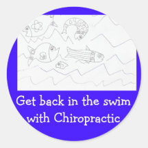 Vuelva en pegatina del Chiropractor de la nadada