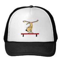 XX Labrador amarillo en dibujo animado del haz de  Gorros Bordados