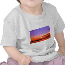 yate y puesta del sol camiseta
